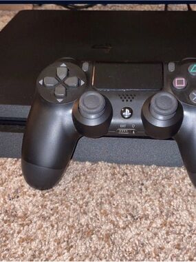 Sony DualShock 4 Wireless Controller - Black